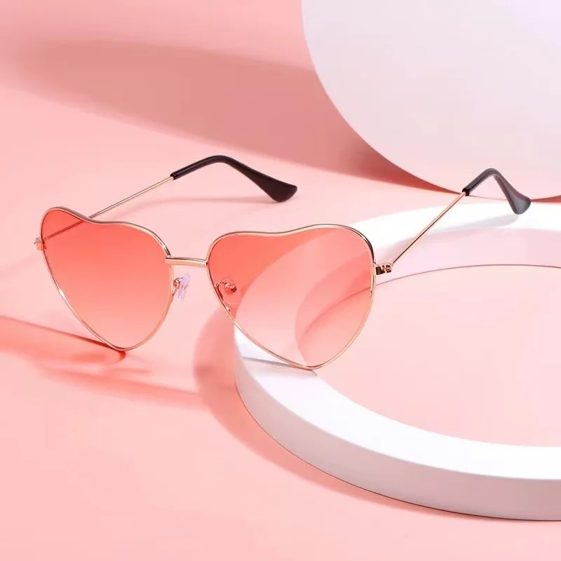 Women'S Fashion Eyewear - Modische herzförmige Metall-Sonnenbrille im Vintage-Stil, trendige