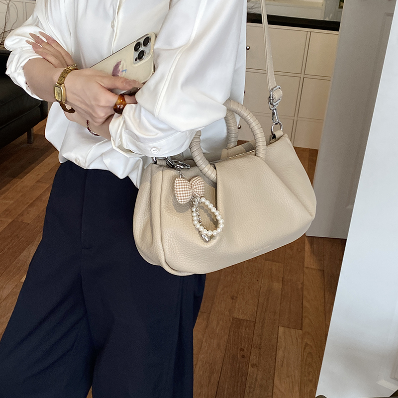 Plissierte Taschen mit rundem  – Women'S Fashion Boutique Bewertung und Preis